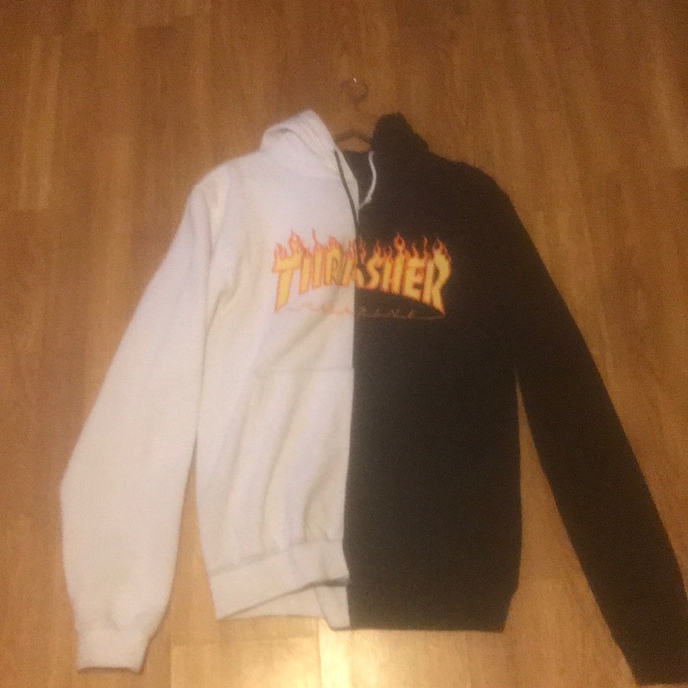 Split Thrasher Hoodie🔥